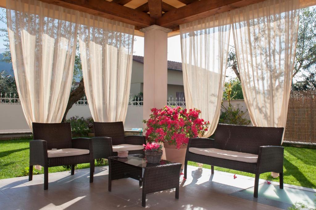 B&B Alle Tre Rose Montignoso Exterior photo